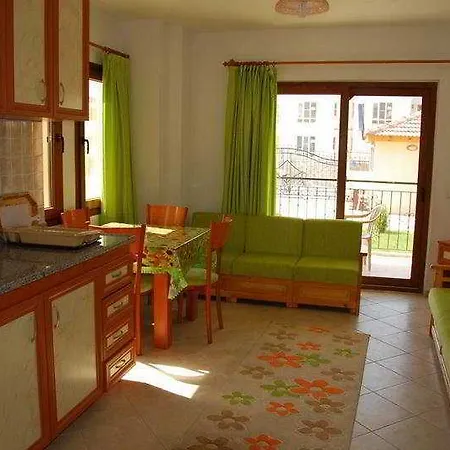 Minta Aparthotel 4*